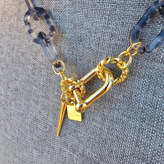 Shackle Clasp with Spike in Nude Black Resin Chain _ 18K Gold Filled