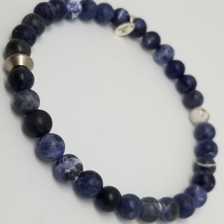 Sodalite and Whitet Howlite (6mm) Bracelet (6mm)