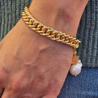 18K Gold Filled Double Curb Chunky Chain Clasp Bracelet with Baroque Pearl Charm