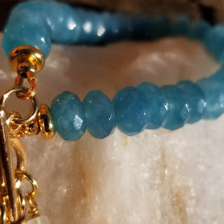 Blue Chalcedony 18K Gold Filled Toggle Bracelet with Pearl Dangle