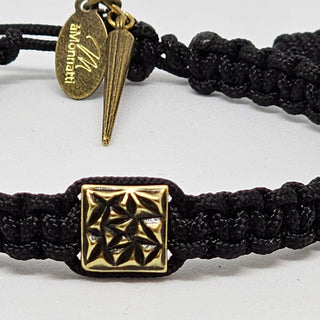 Zen Weave Macrame Boho Braided Bracelet in Black - Matt Gold Peak Pulse Charm