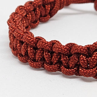 Zen Weave Macrame Boho Braided Bracelet in Burgandy - Shiny Gold Peak Pulse Charm