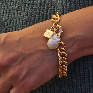 18K Gold Filled Double Curb Chunky Chain Clasp Bracelet with Baroque Pearl Charm