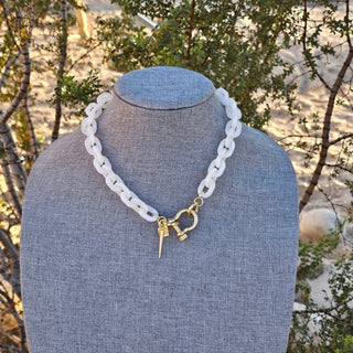 Shackle Clasp  with Spike in Ivory Resin chain _ 18K Gold Filled