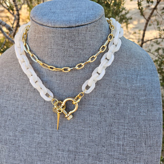 Shackle Clasp  with Spike in Ivory Resin chain _ 18K Gold Filled