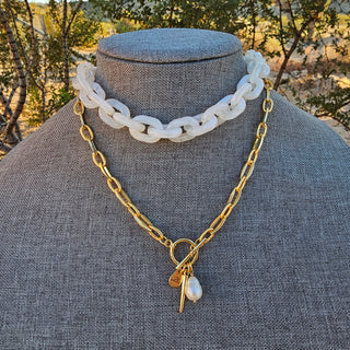 Shackle Clasp  with Spike in Ivory Resin chain _ 18K Gold Filled