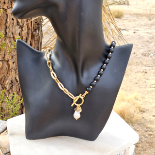 Black Onyx Stone (16 mm Matt)&18k Gold Filled Chain Toggle Necklace with Pearl Dangle